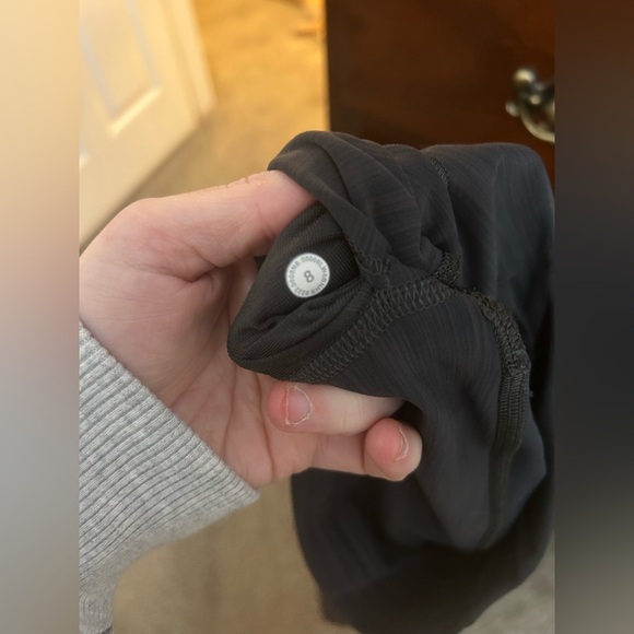 Lululemon Wunder Train High Rise Crop - Picture 6 of 12